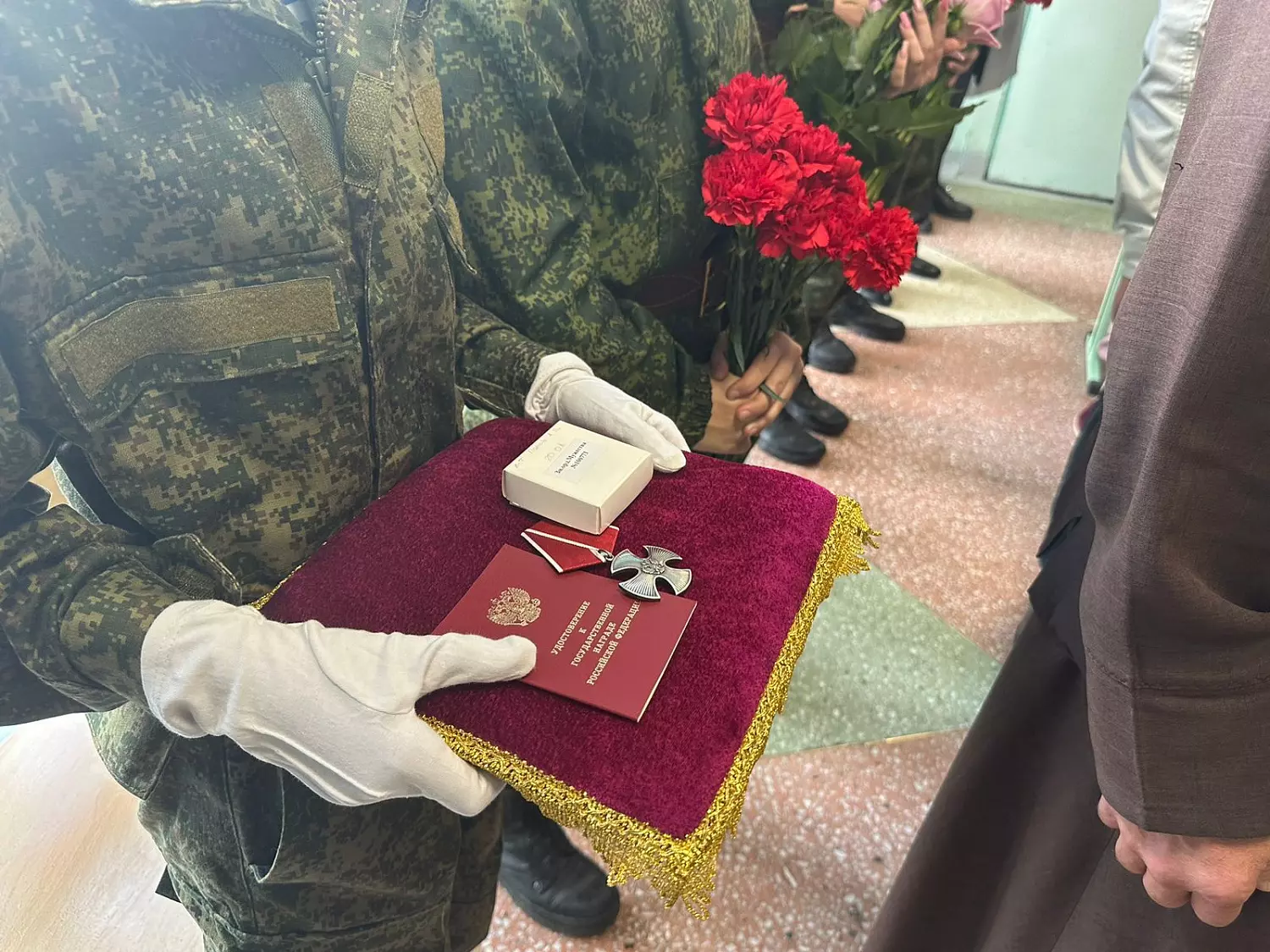 Мемориальные доски погибшим в СВО открыли в Бердске
